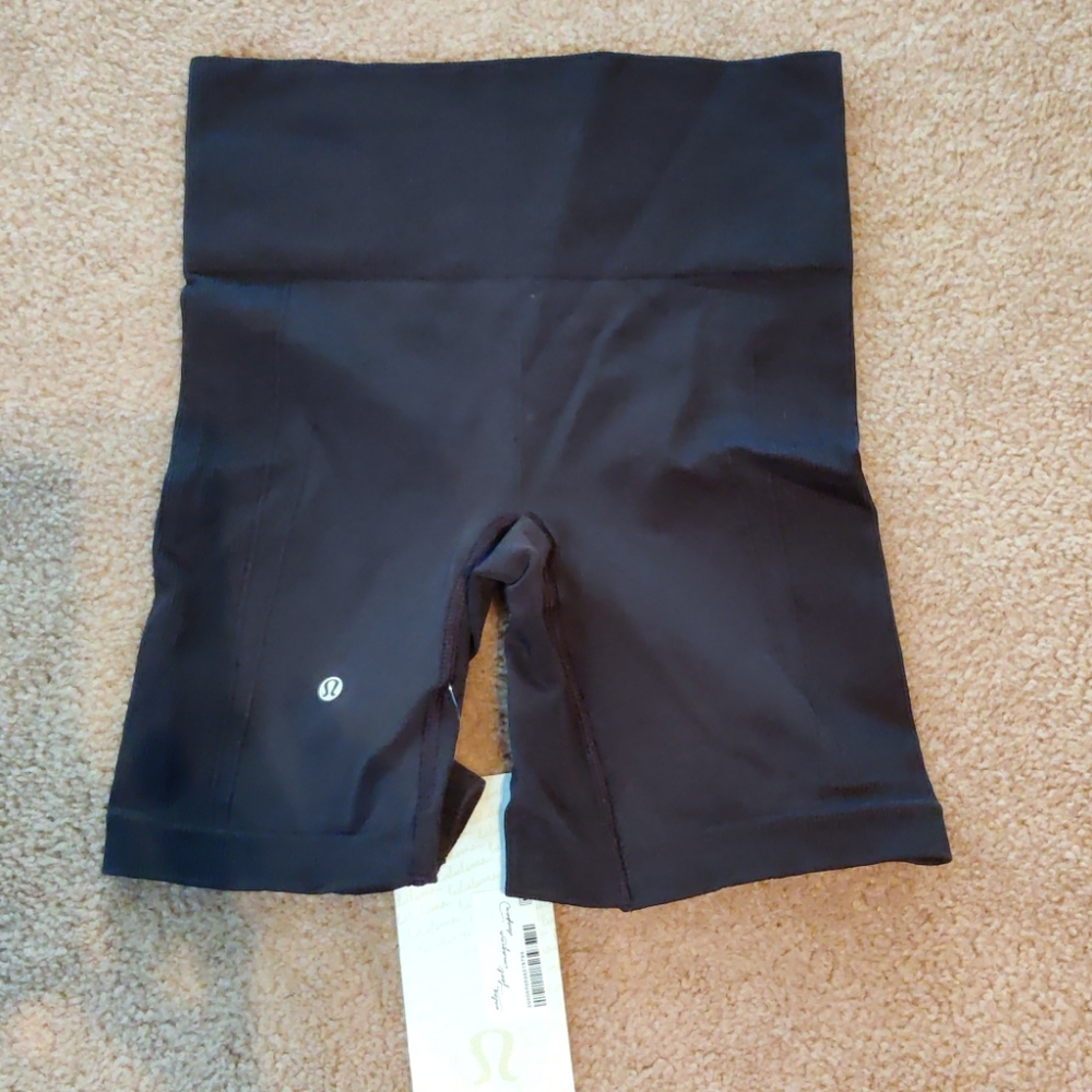 Lululemon sculpt short size 2